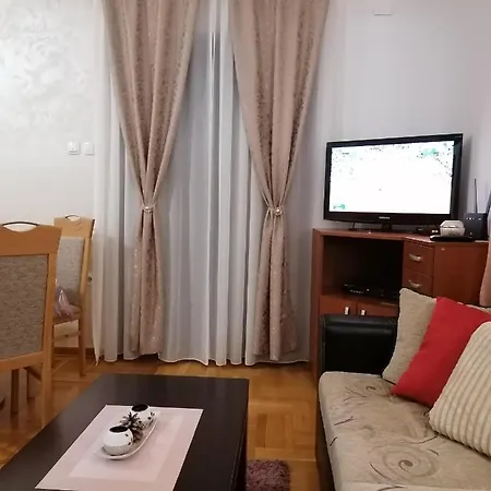 Apartment Penema *