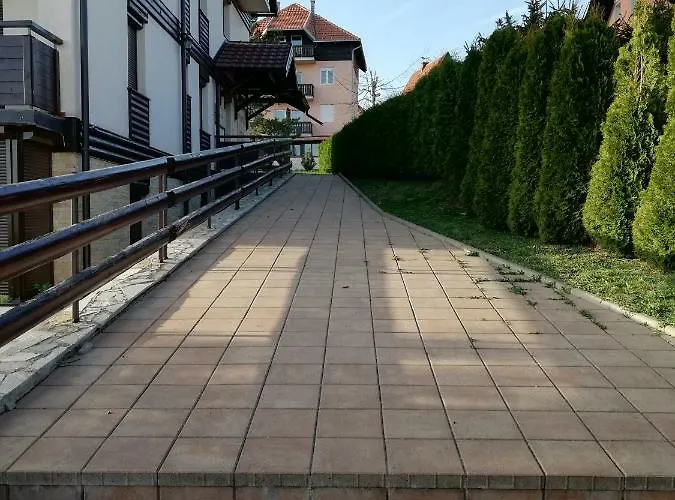 Penema * 즐라티보